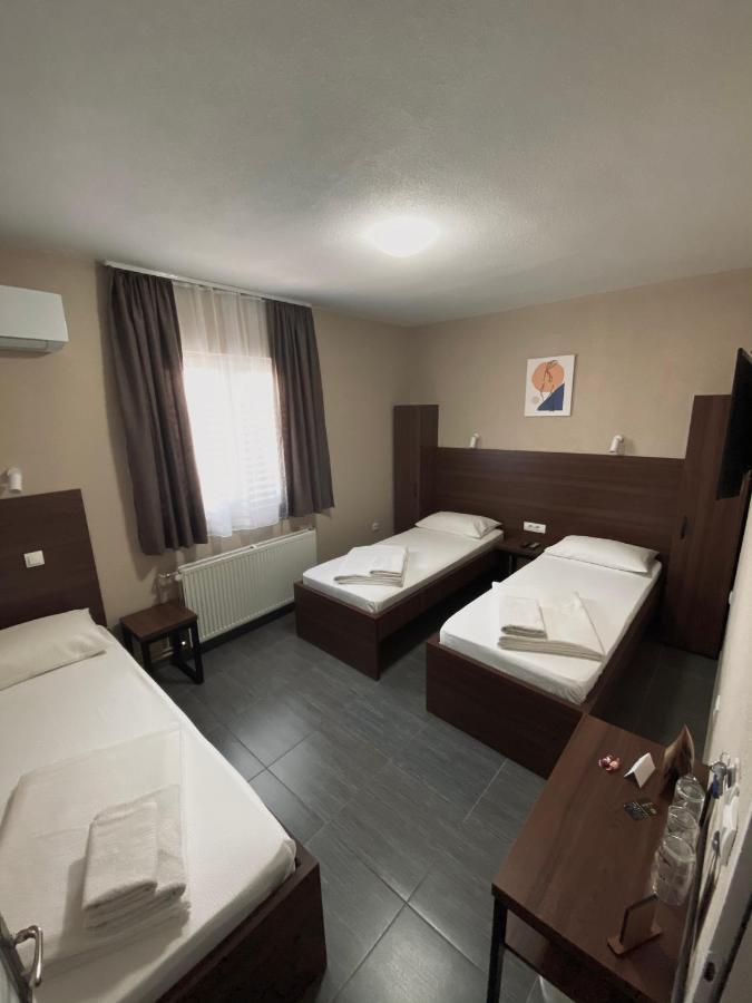 Hotel Djerdan Kraljevo Kültér fotó