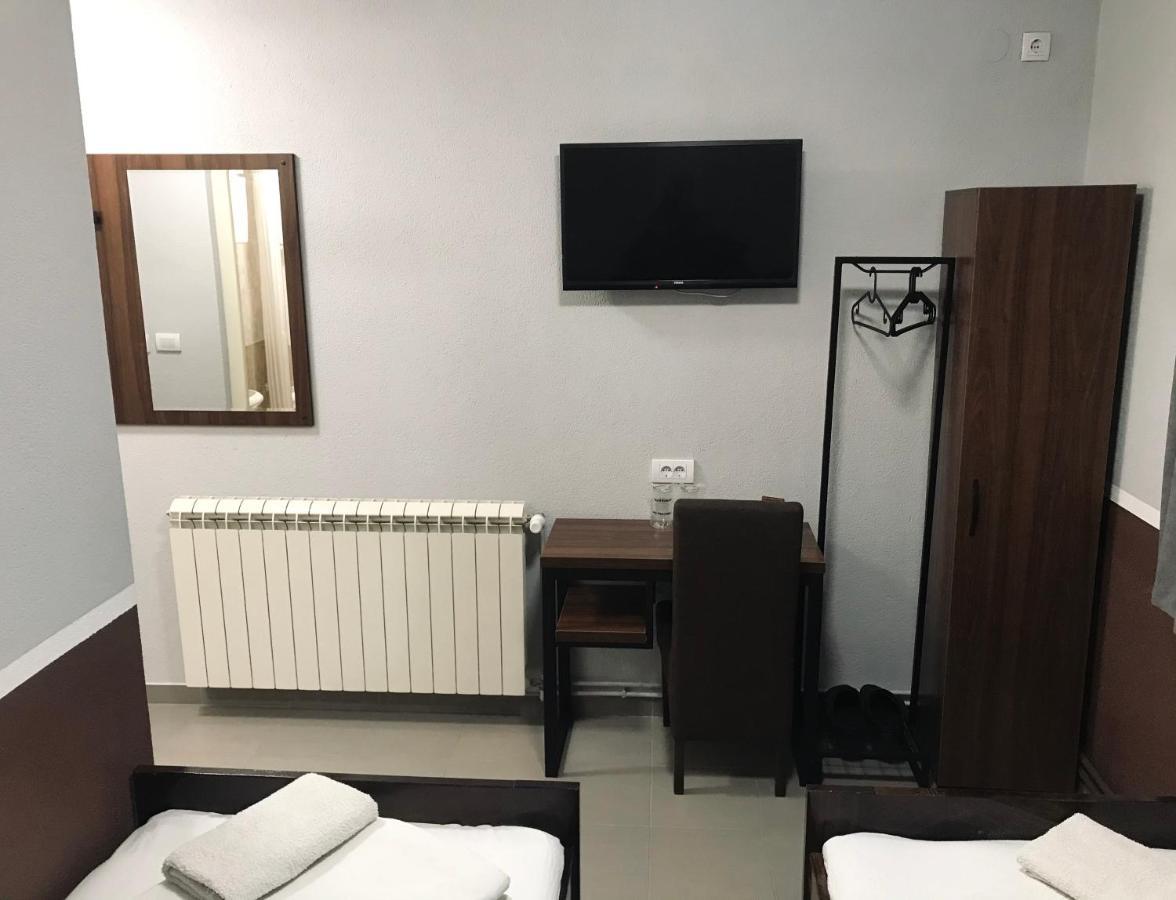 Hotel Djerdan Kraljevo Kültér fotó