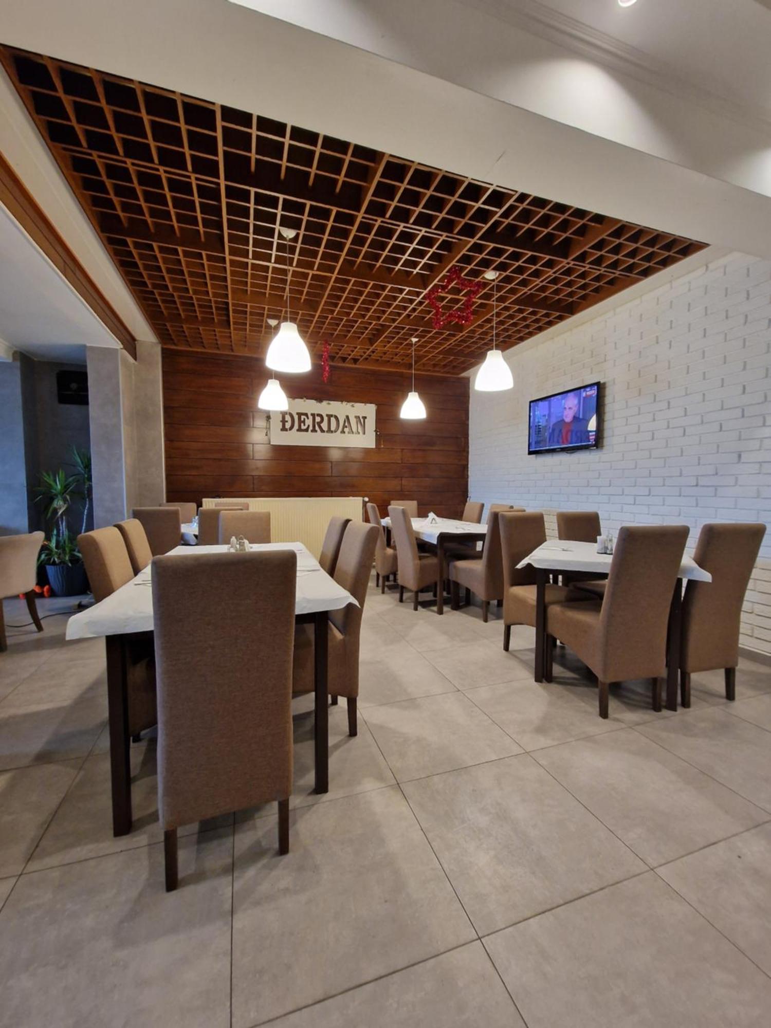 Hotel Djerdan Kraljevo Kültér fotó