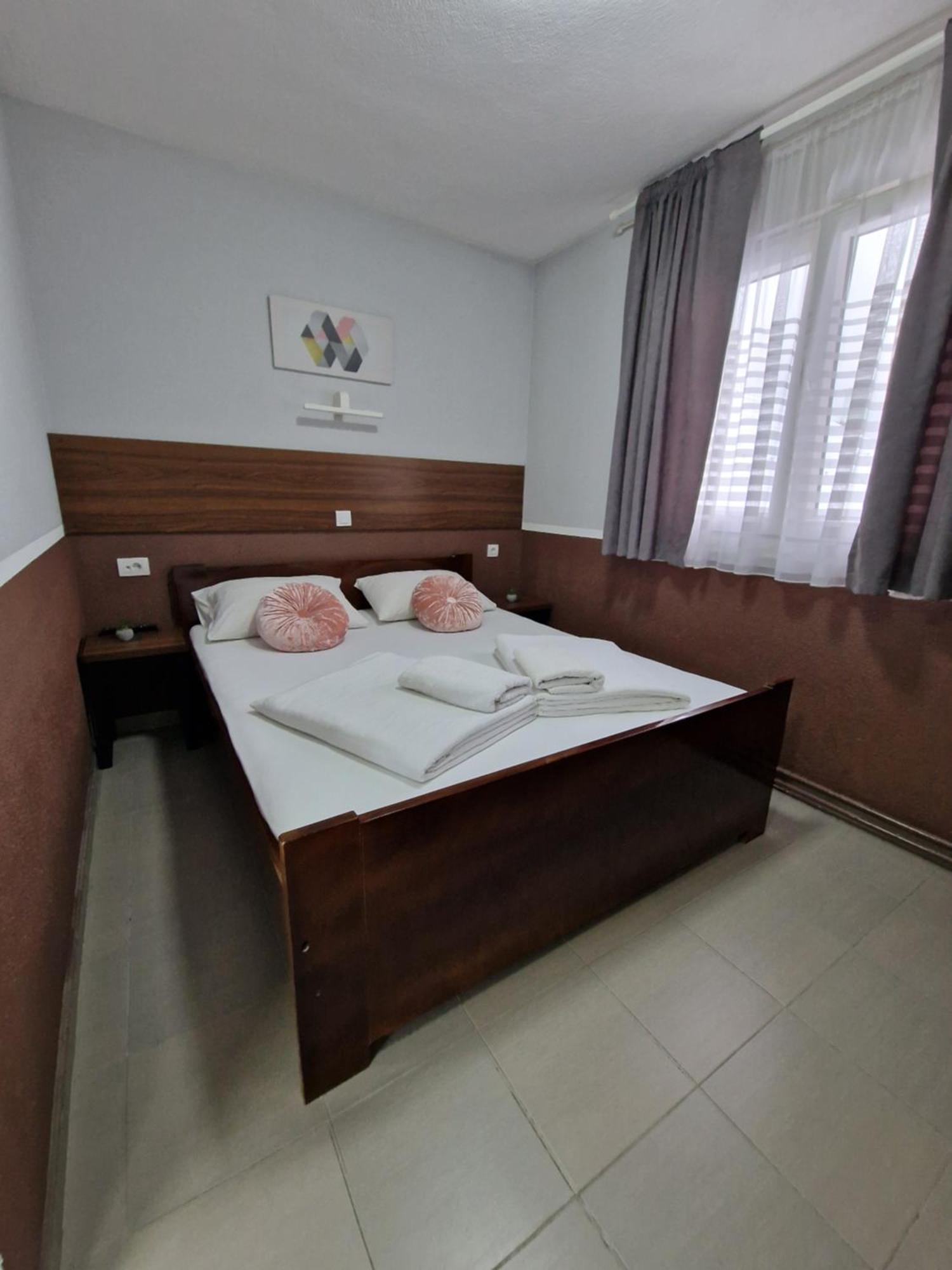 Hotel Djerdan Kraljevo Kültér fotó