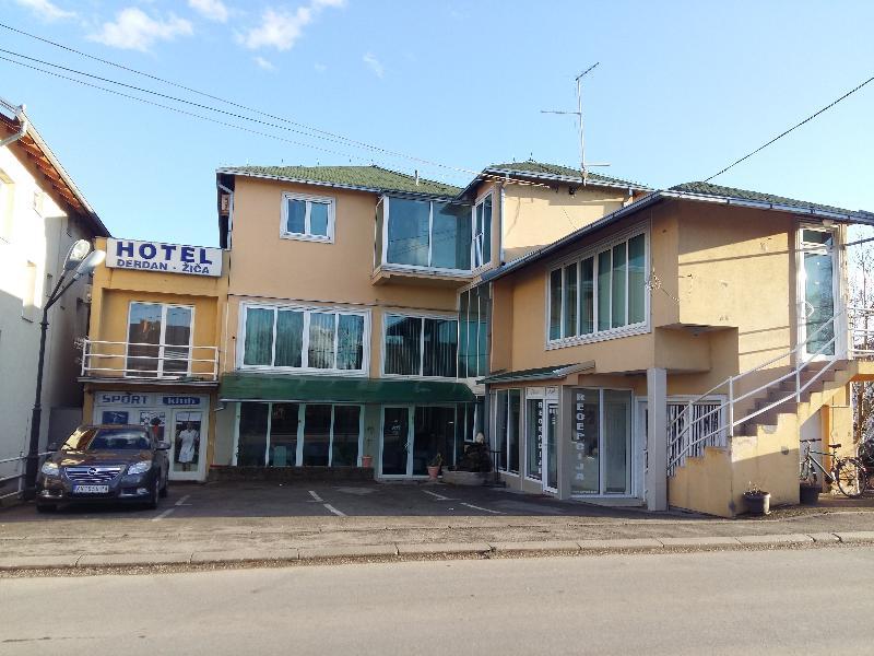 Hotel Djerdan Kraljevo Kültér fotó